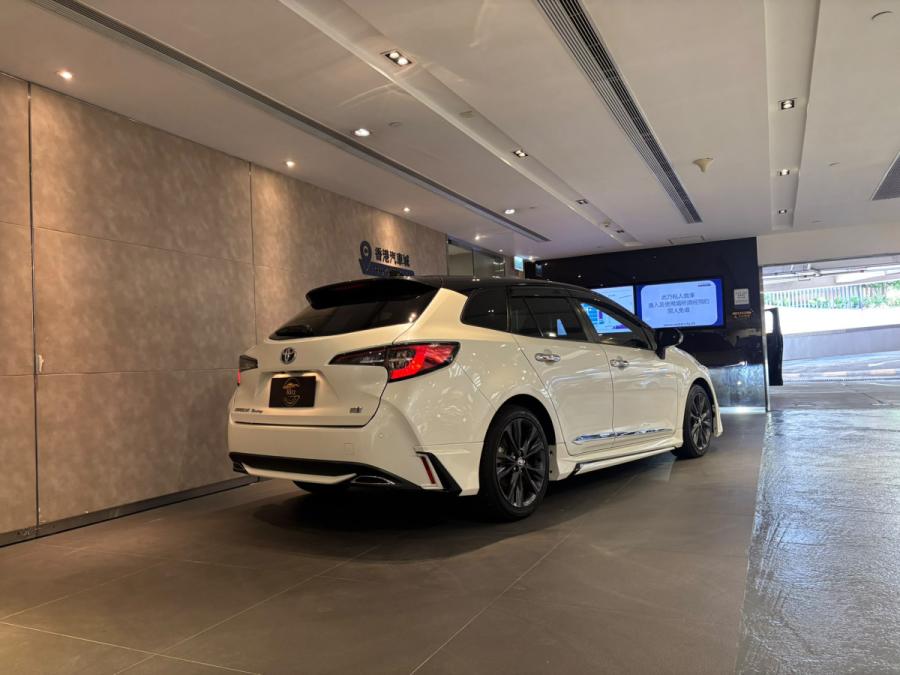 Corolla Touring Hybrid WXB Modellista - Image 4
